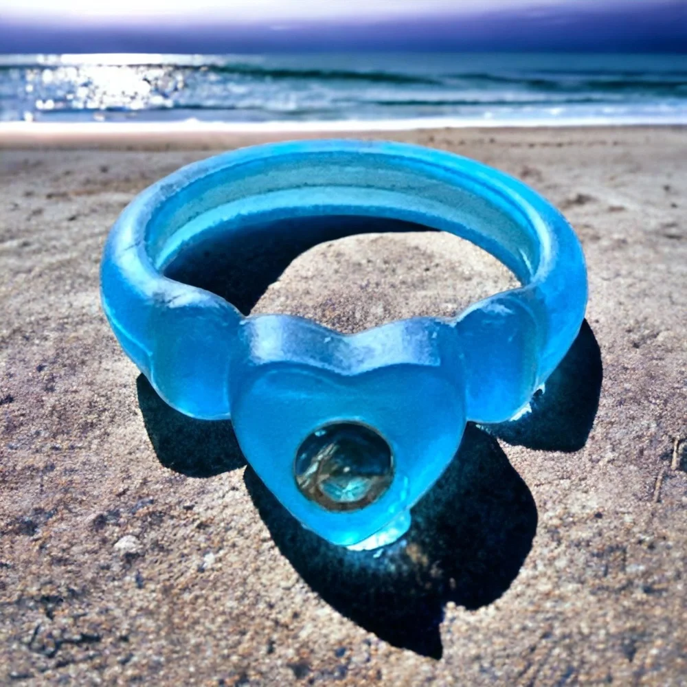 Pretty Blue Acrylic Heart Ring Center Clear Rhinestone